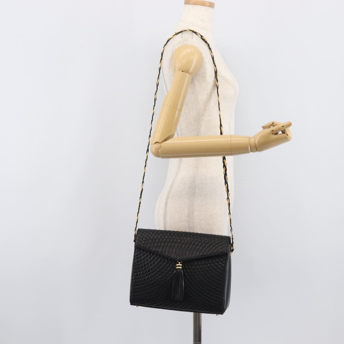 Bally Vintage Chain Quilted Leather Black Leather Shoulder Bag Bag (Pre-Owned)