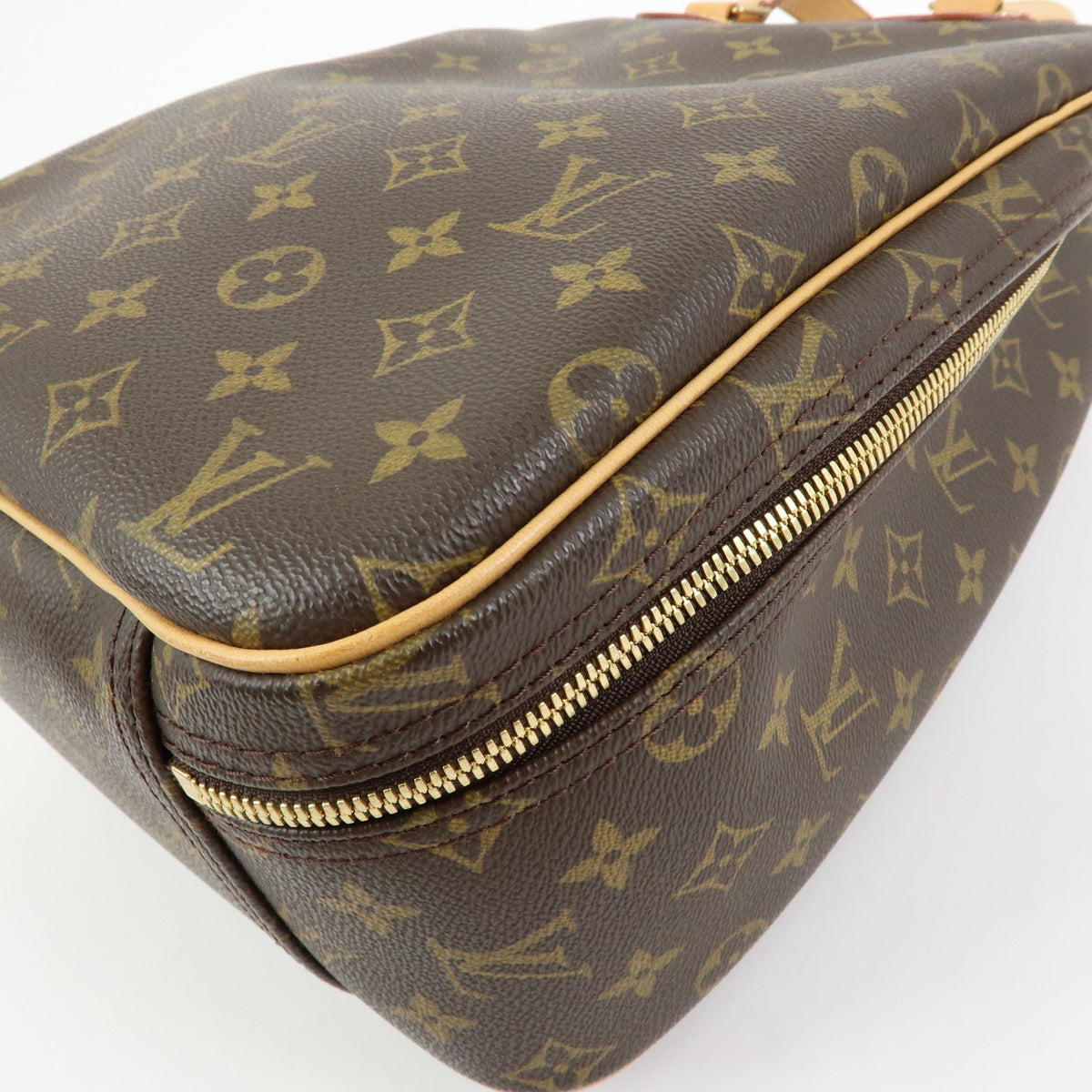 Louis Vuitton Excursion Monogram Canvas Brown Canvas Handbag (Pre-Owned)