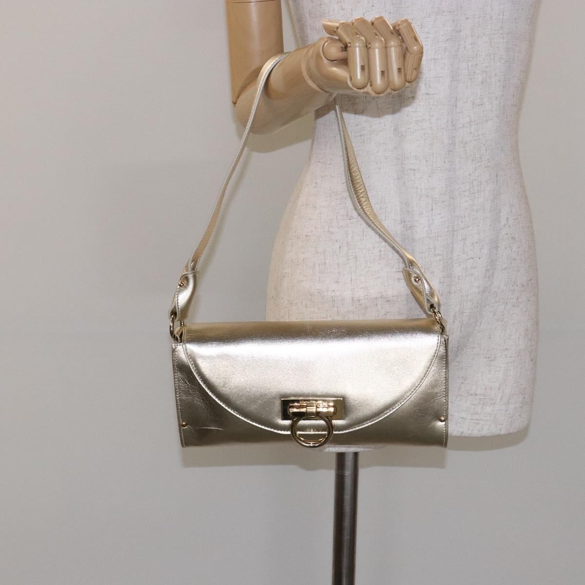 Salvatore Ferragamo Gancini Leather Gold Leather Shoulder Bag Bag (Pre-Owned)