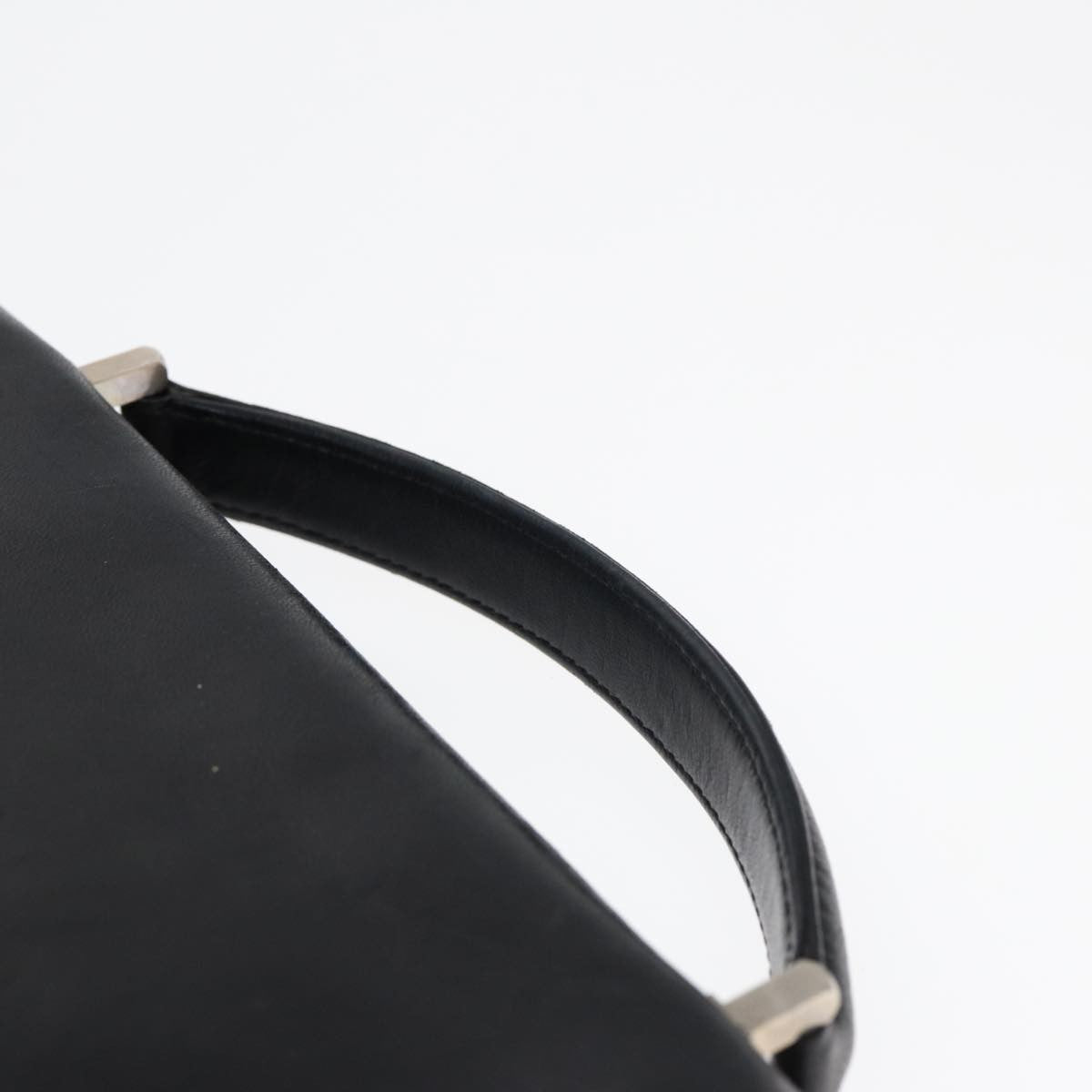 Fendi Vintage Leather Black Leather Handbag (Pre-Owned)