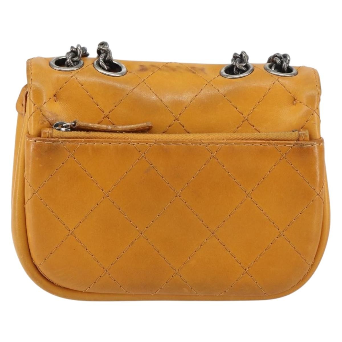 Chanel Chain Flap Quilted Leather Orange Leather Shoulder Bag Bag (Pre-Owned)