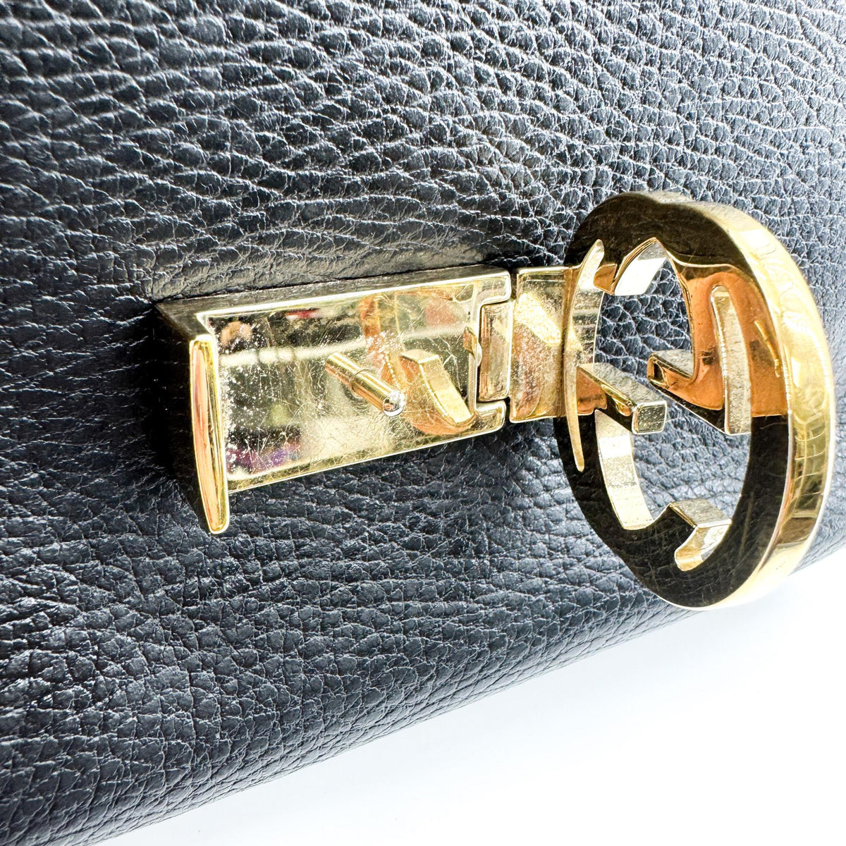 Gucci Interlocking Leather Black Leather Shoulder Bag Bag (Pre-Owned)