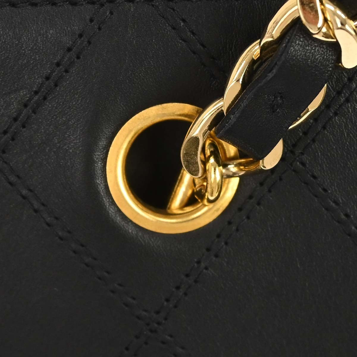 Chanel Vintage Supermodel Weekender Quilted Leather Black Leather Shoulder Bag Bag (Pre-Owned)