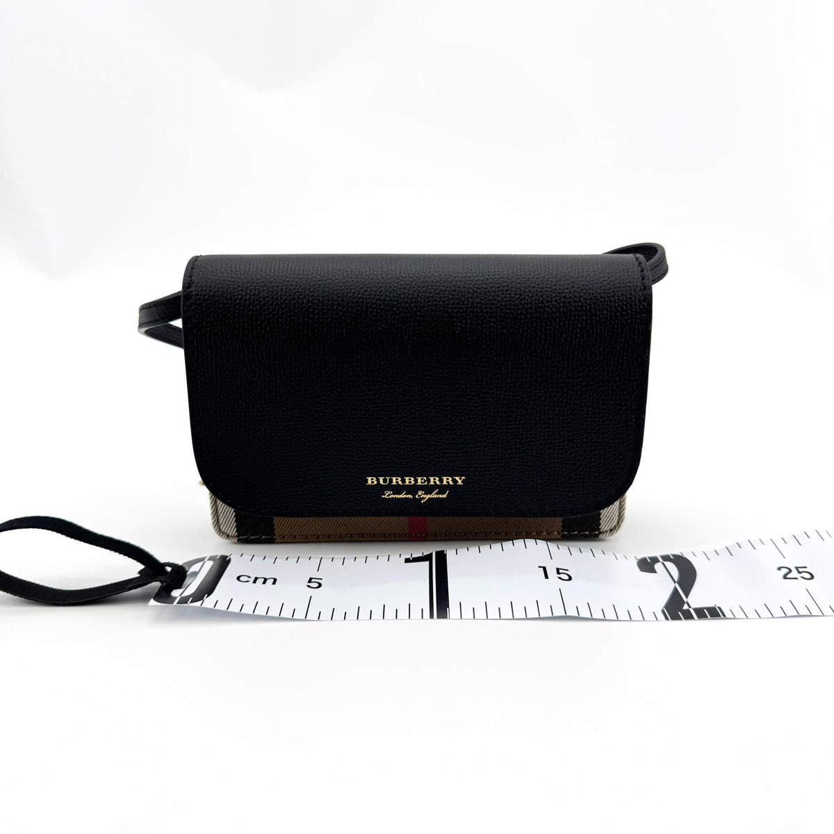 Burberry Hampshire Leather And Vintage Check Canvas Black Leather Shoulder Bag Bag (Pre-Owned)
