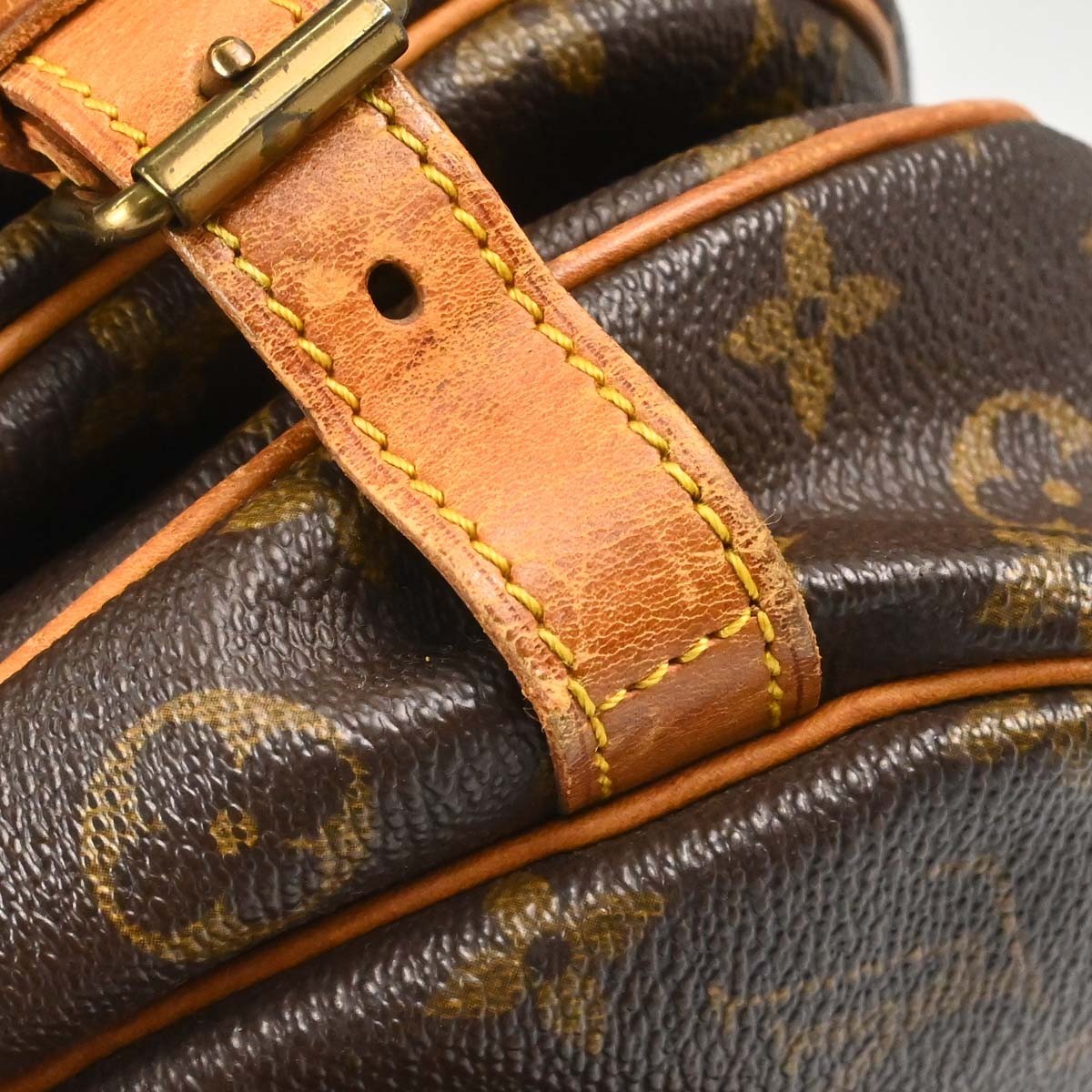 Louis Vuitton Saumur Monogram Canvas Brown Canvas Shoulder Bag Bag (Pre-Owned)
