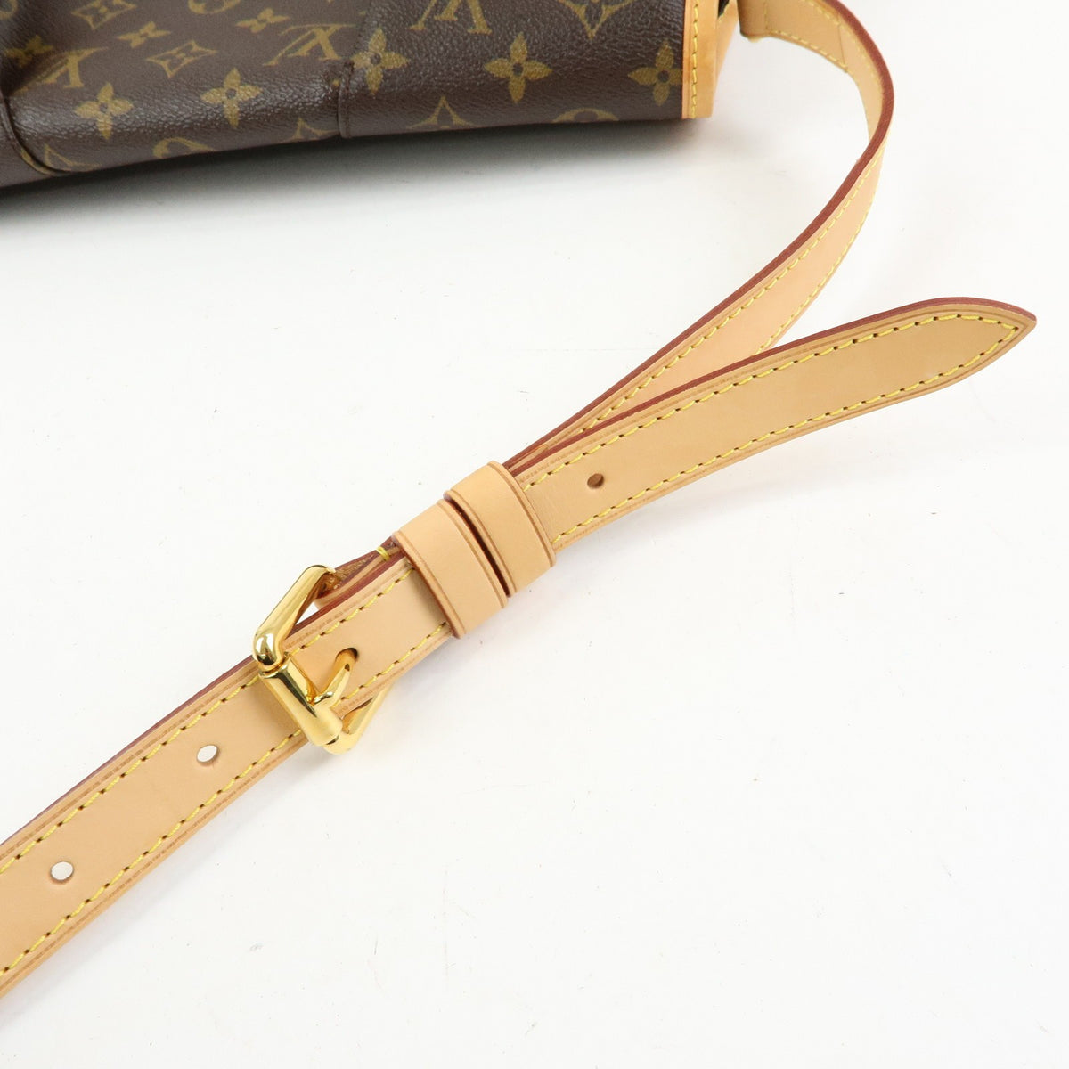 Louis Vuitton Menilmontant Monogram Canvas Brown Canvas Handbag (Pre-Owned)