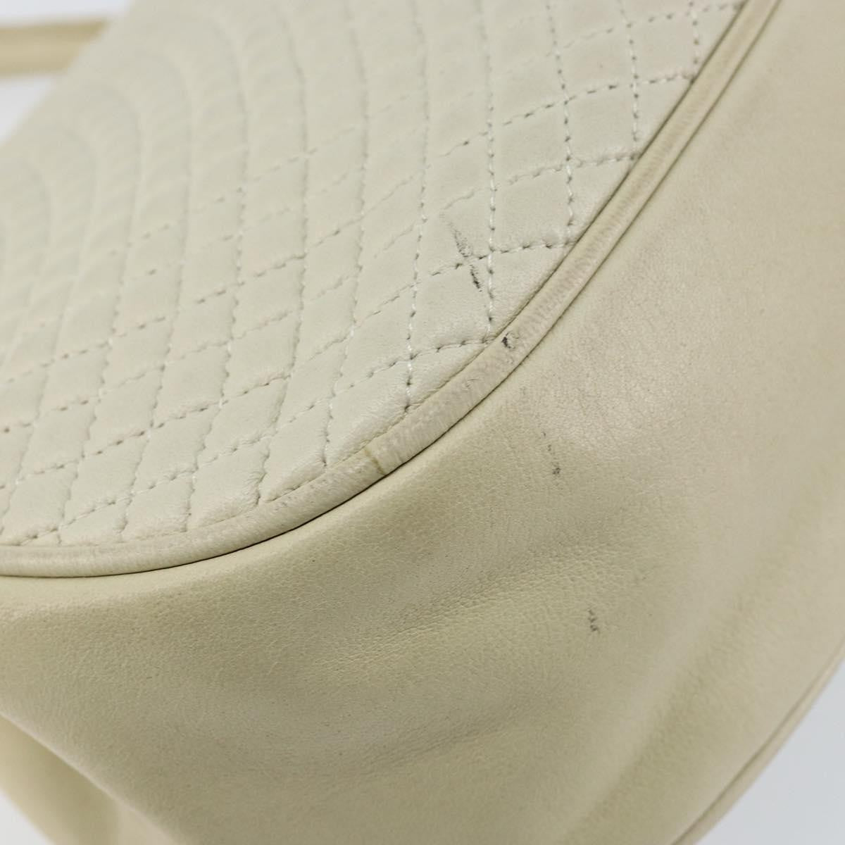 Bally Vintage Quilted Leather White Leather Handbag (Pre-Owned)