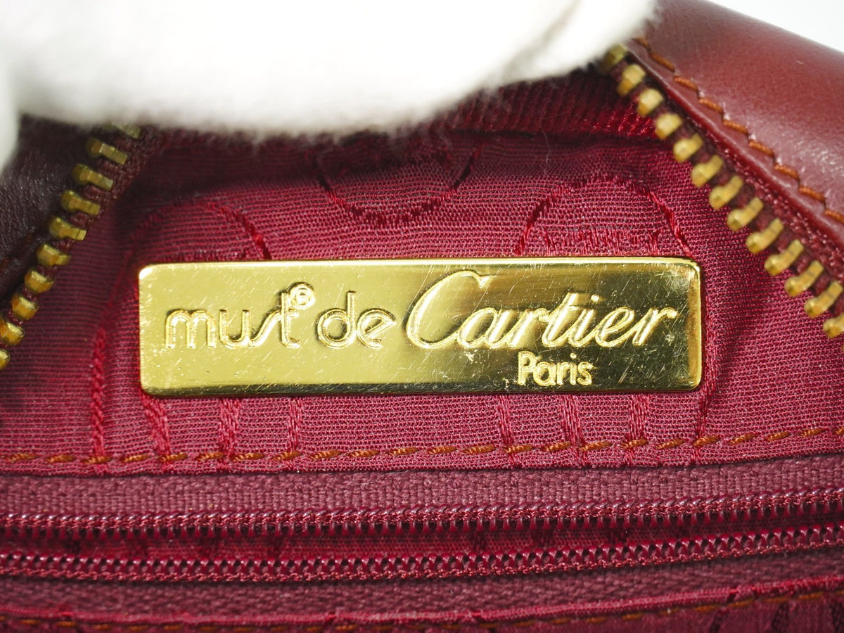 Cartier Must De Cartier Leather Burgundy Leather Shoulder Bag Bag (Pre-Owned)