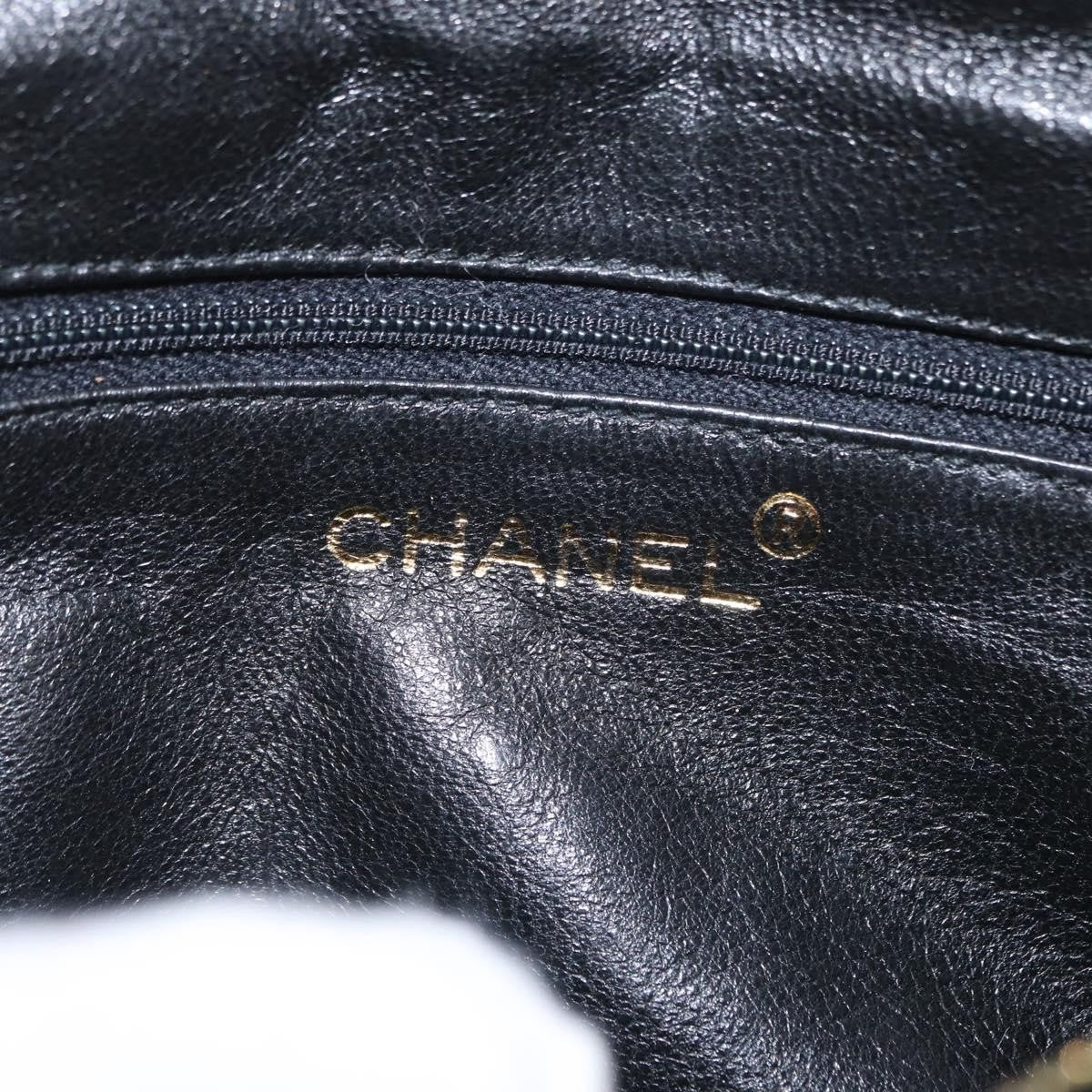 Chanel Vintage Zip Belt Quilted Lambskin Black Patent_Leather Clutche & Pouche Bag (Pre-Owned)