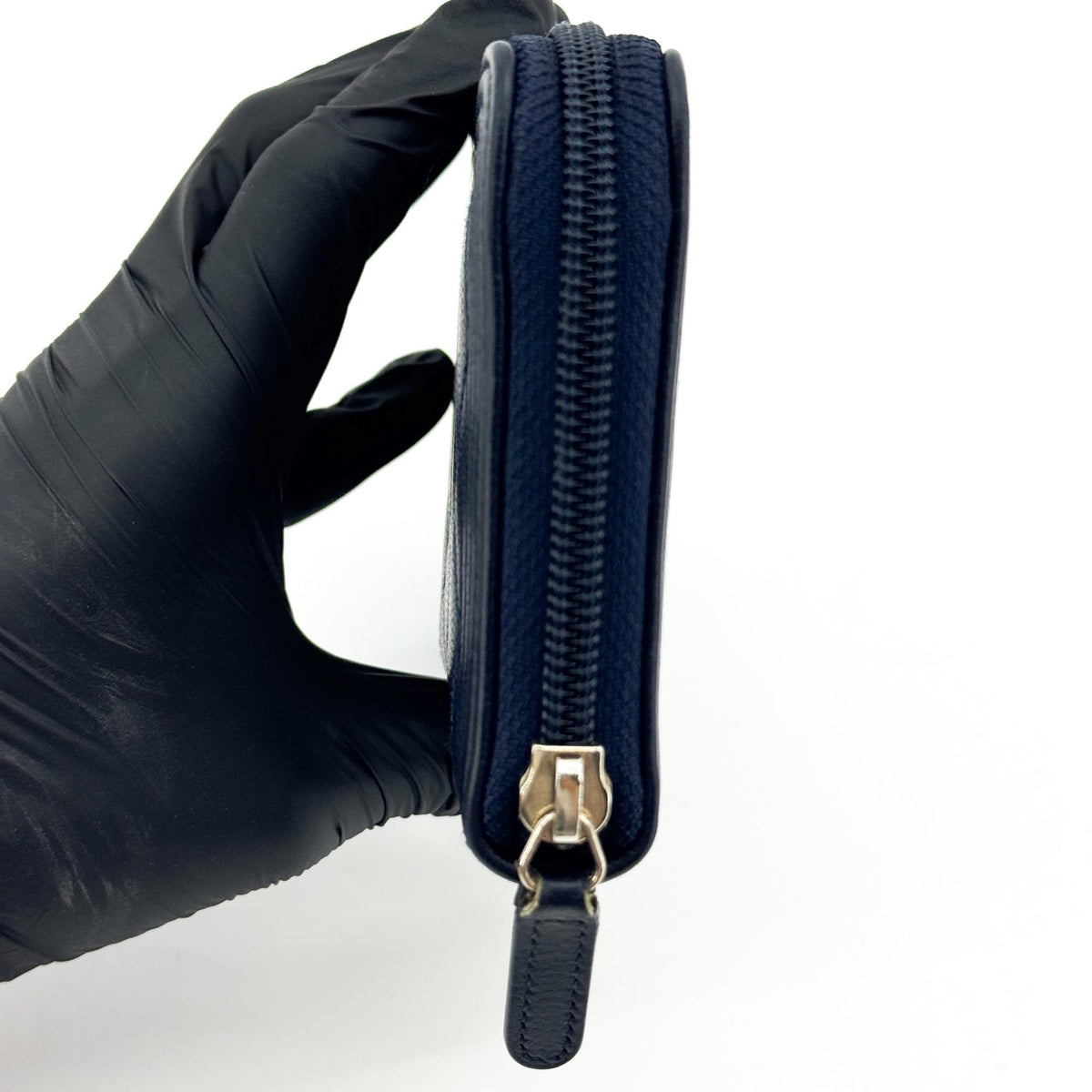 Chanel Boy Zip Around Quilted Caviar Black Leather Wallets Accessory (Pre-Owned)