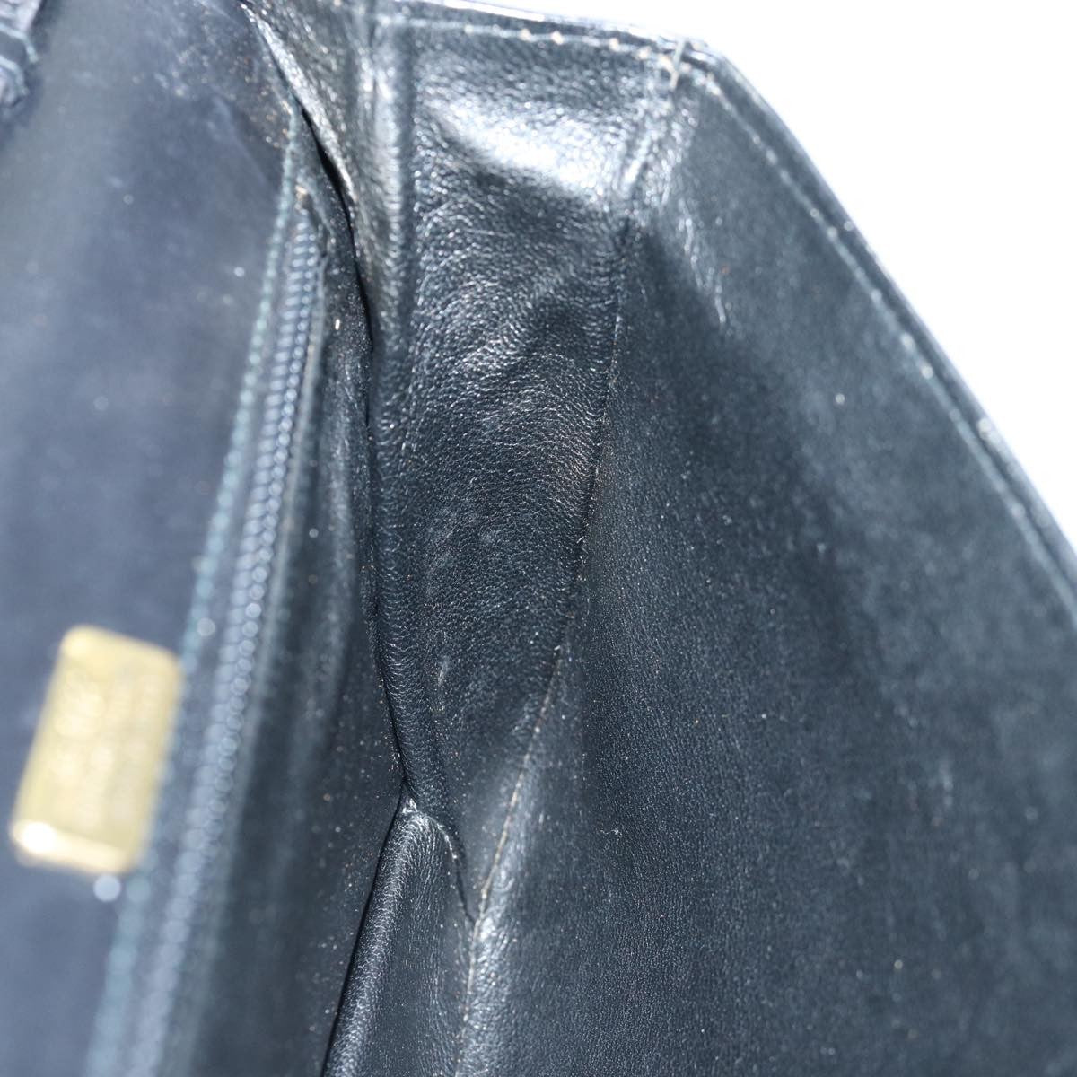 Bally Vintage Leather Black Leather Shoulder Bag Bag (Pre-Owned)