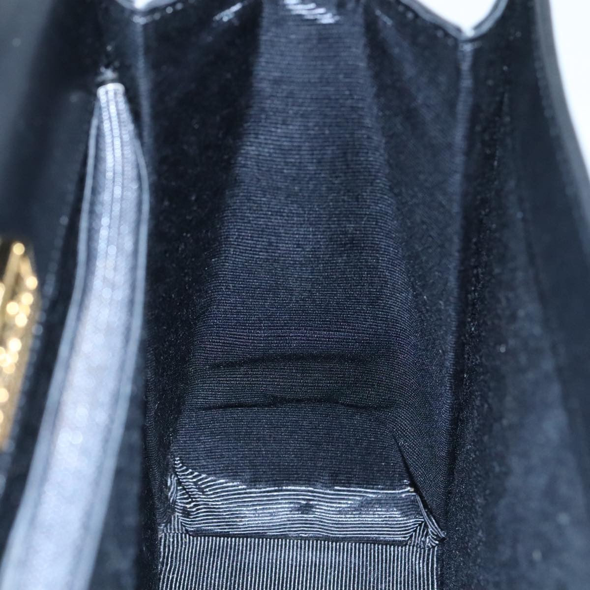 Givenchy Vintage Leather Black Leather Handbag (Pre-Owned)