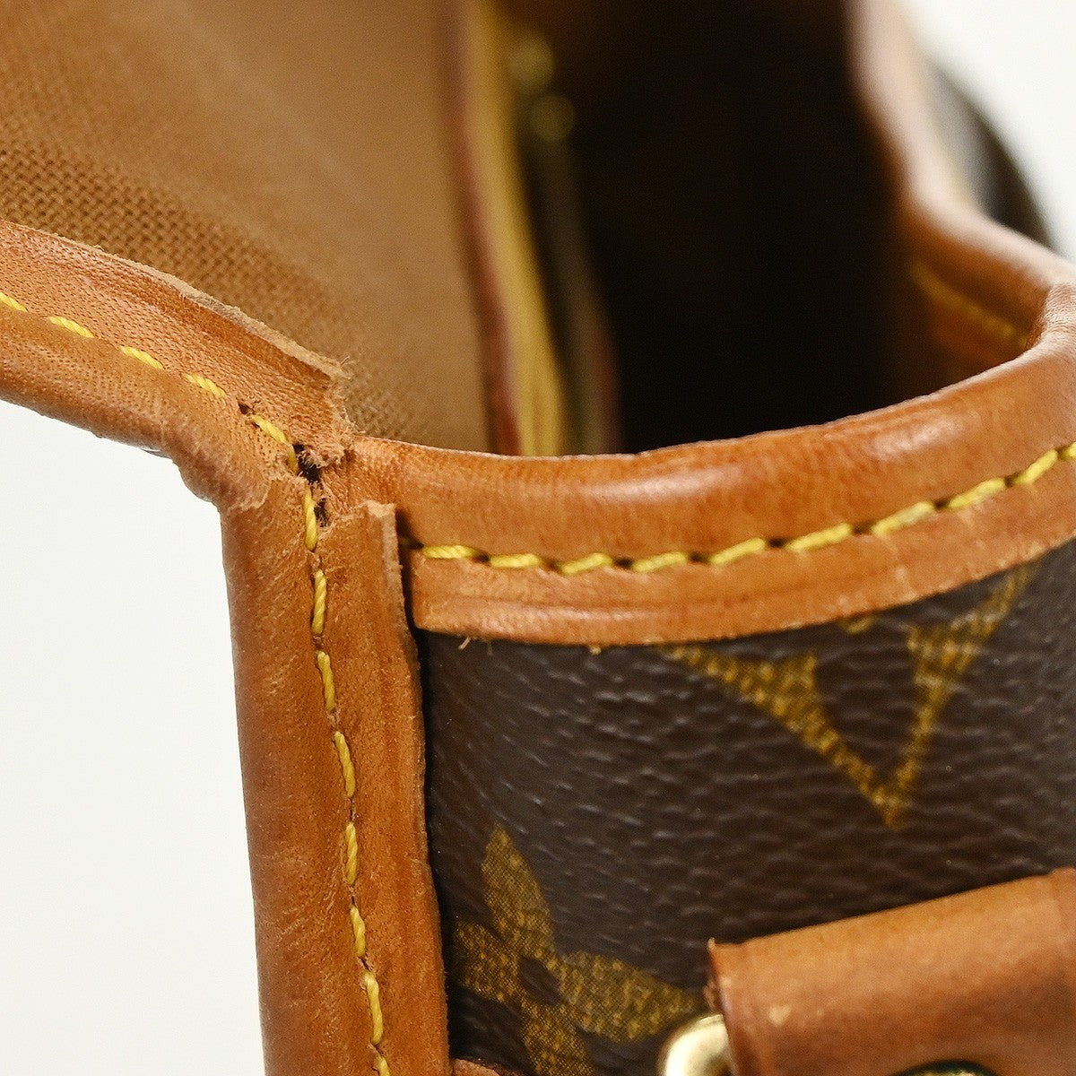 Louis Vuitton Sologne Monogram Brown Canvas Shoulder Bag Bag (Pre-Owned)
