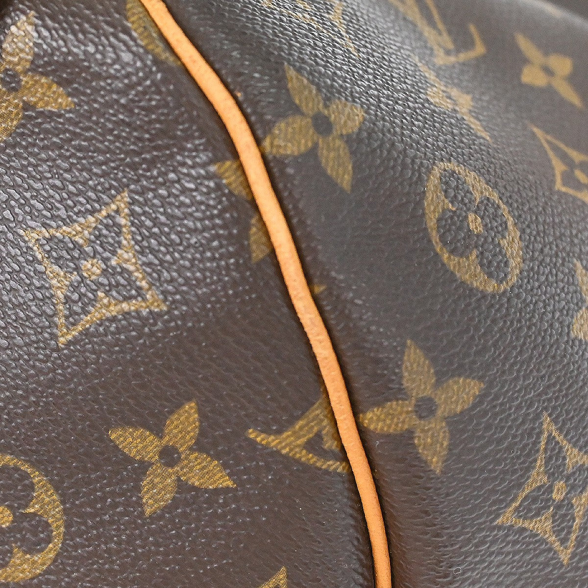 Louis Vuitton Keepall Monogram Canvas Brown Canvas Travel Bag Bag (Pre-Owned)