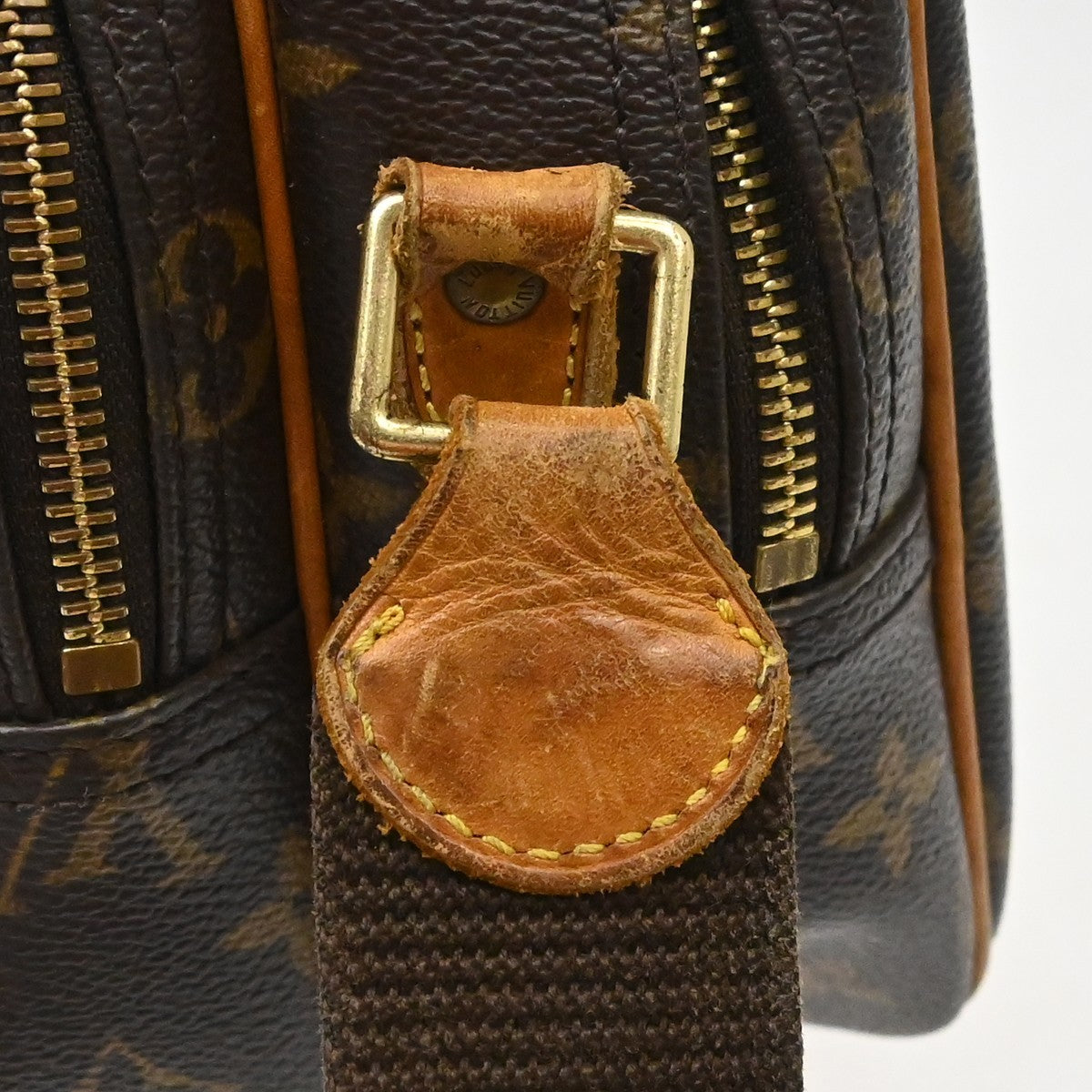Louis Vuitton Reporter Monogram Canvas Brown Canvas Shoulder Bag Bag (Pre-Owned)