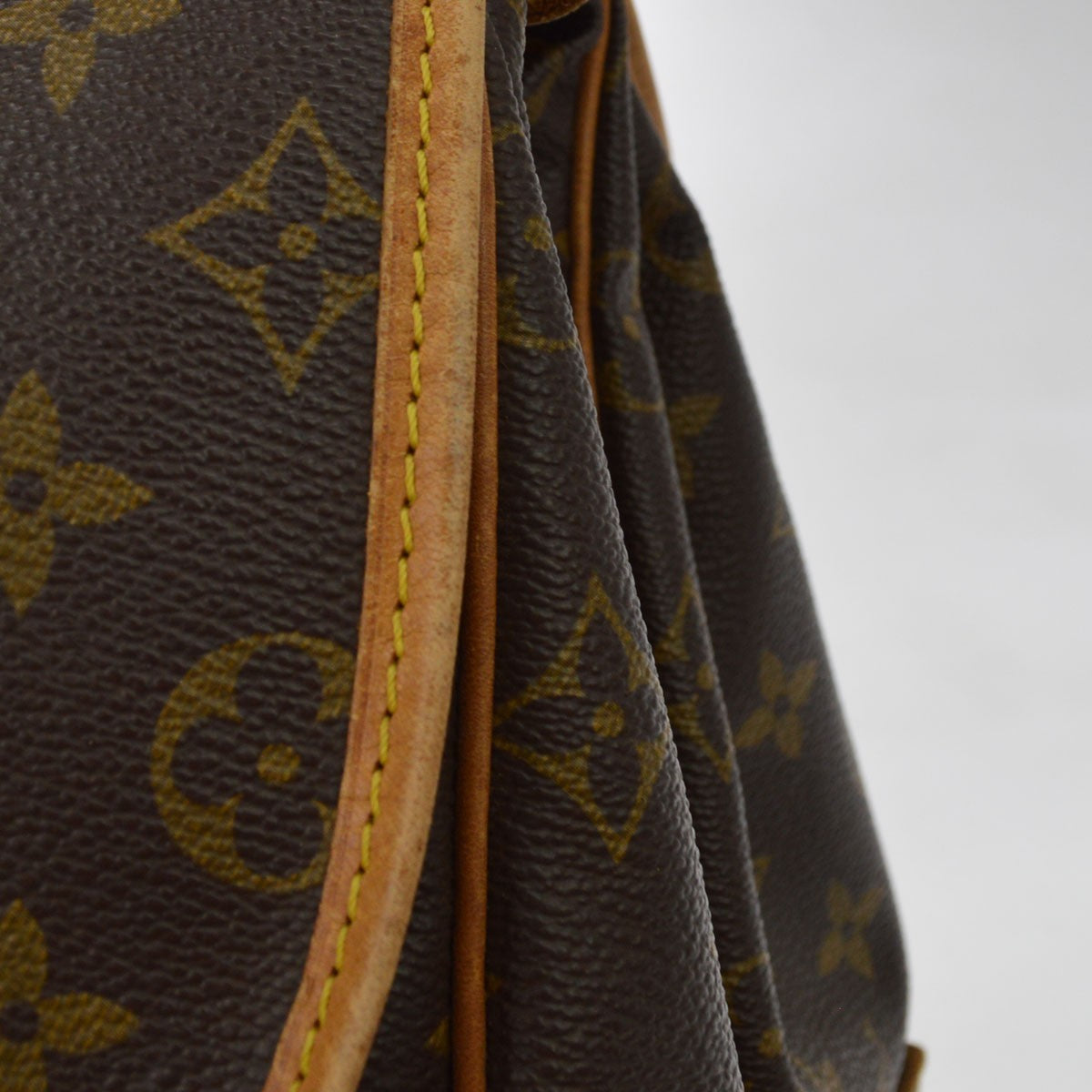 Louis Vuitton Saumur Monogram Canvas Brown Canvas Shoulder Bag Bag (Pre-Owned)