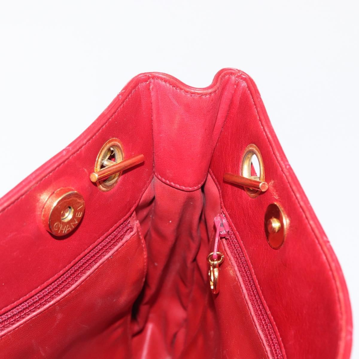 Chanel Vintage Slit Pocket Quilted Lambskin Red Leather Shoulder Bag Bag (Pre-Owned)