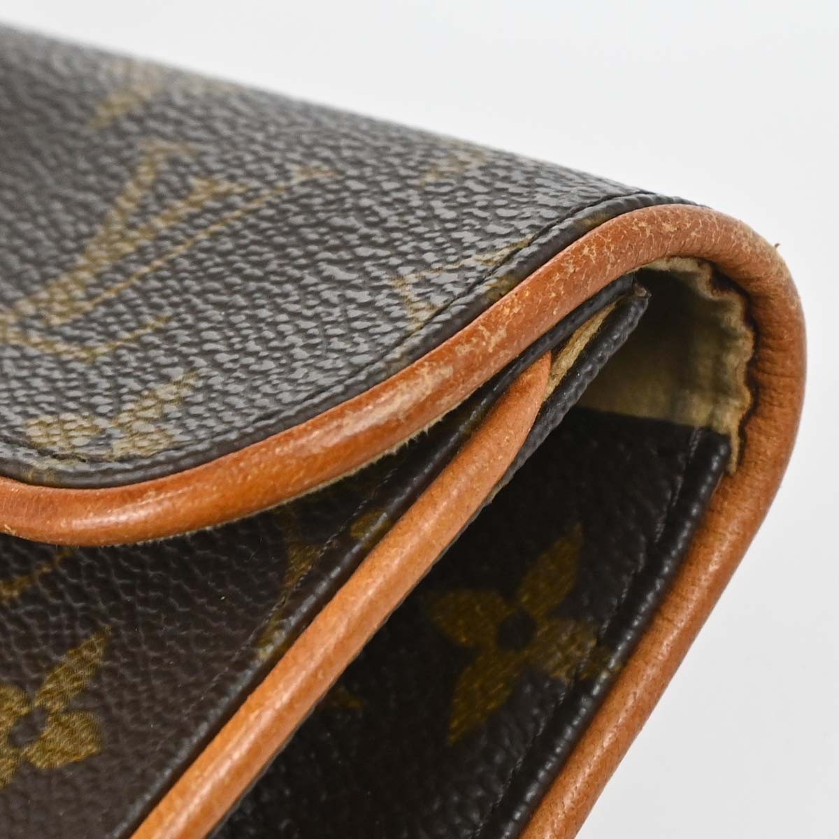 Louis Vuitton Florentine Waist Monogram Canvas Brown Canvas Handbag (Pre-Owned)