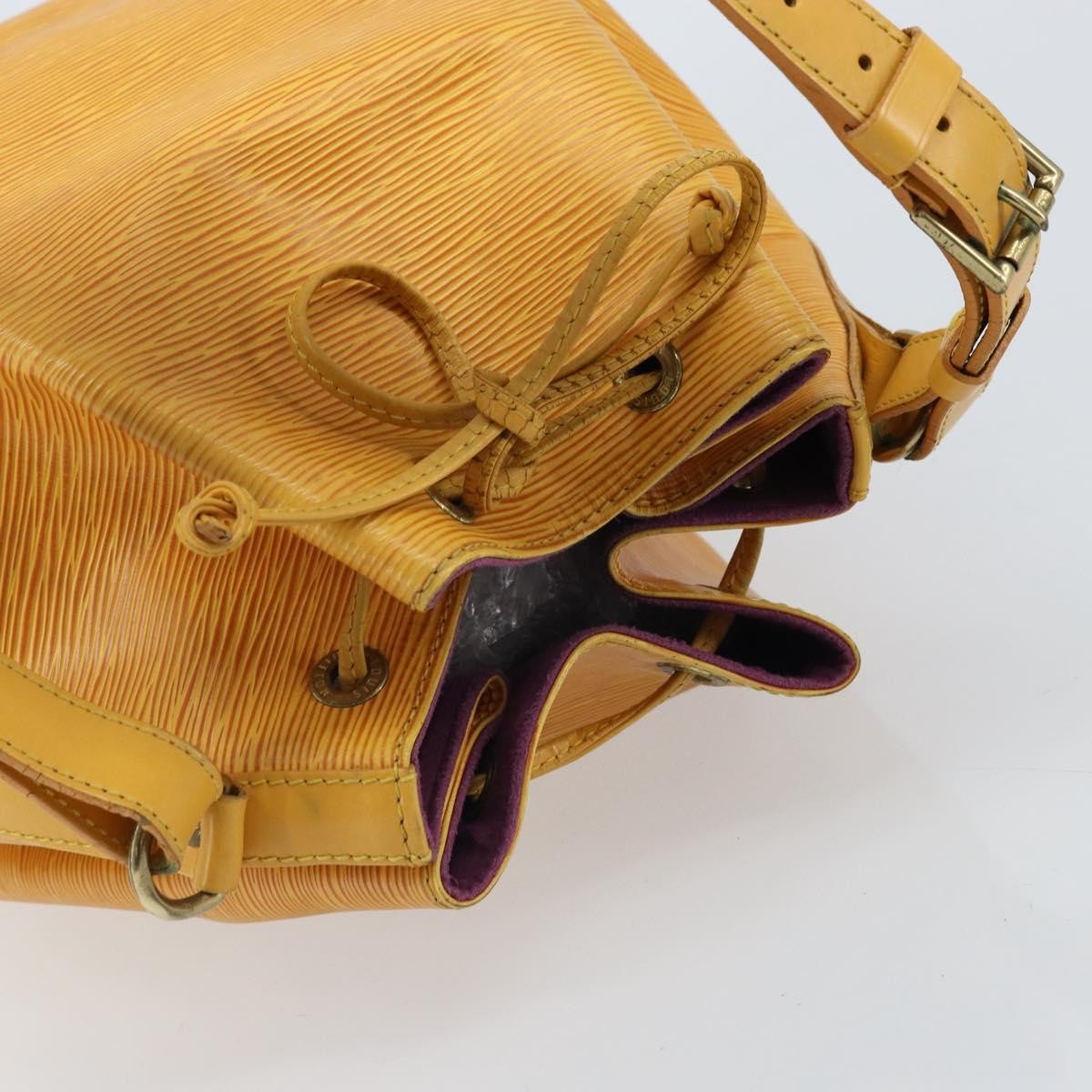 Louis Vuitton Petit Noe Epi Leather Yellow Leather Shoulder Bag Bag (Pre-Owned)