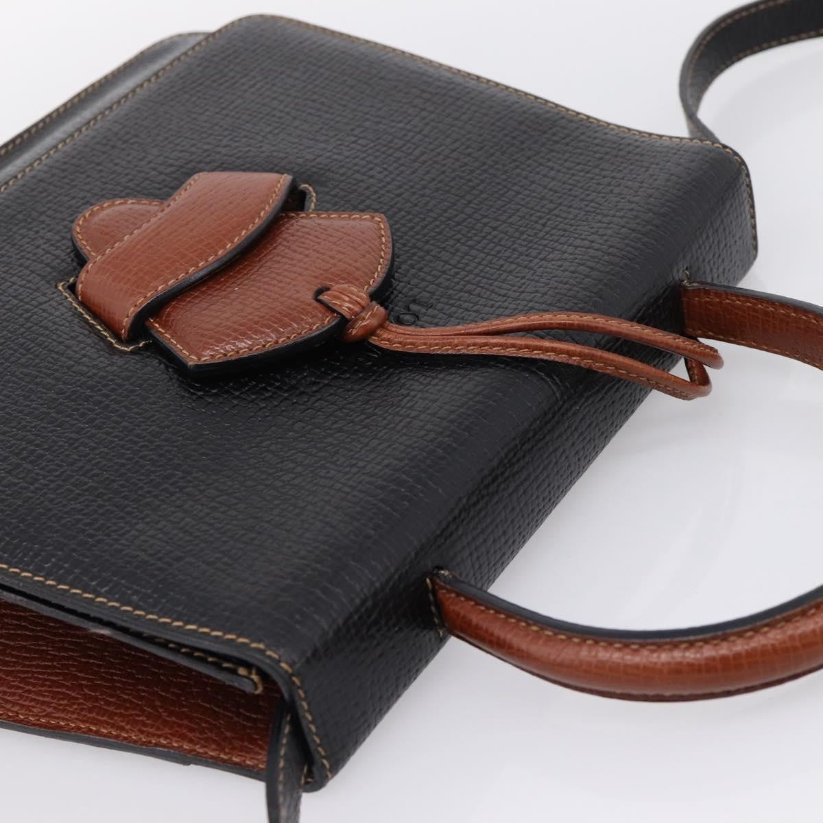 Loewe Barcelona Leather Black Leather Shoulder Bag Bag (Pre-Owned)