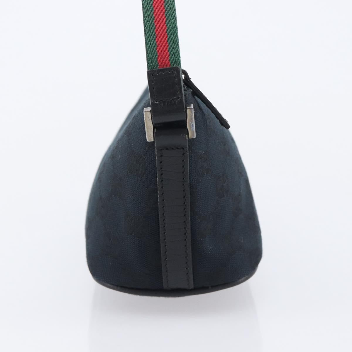 Gucci Zipped Pochette Gg Canvas Black Canvas Shoulder Bag Bag (Pre-Owned)