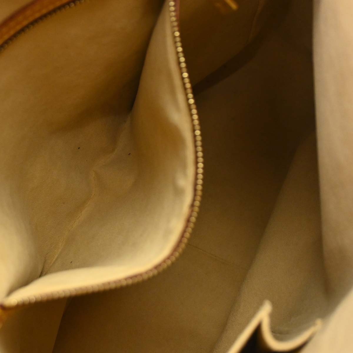 Louis Vuitton Monogram Looping Monogram Canvas Brown Canvas Shoulder Bag Bag (Pre-Owned)