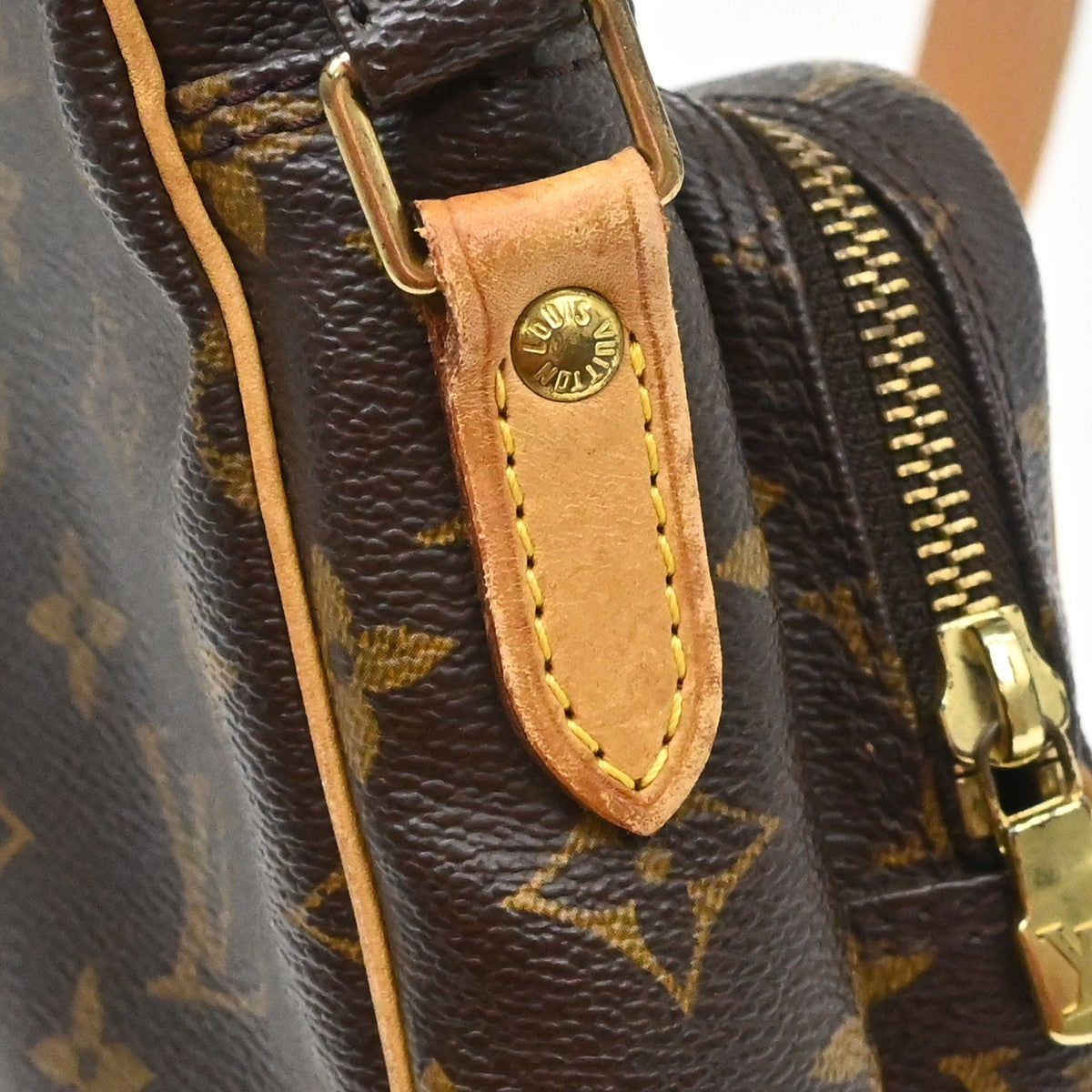 Louis Vuitton Amazone Monogram Canvas Brown Canvas Shoulder Bag Bag (Pre-Owned)