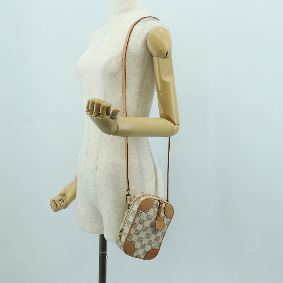 Louis Vuitton Neokapi Handag Damier Ebene Beige Canvas Clutche & Pouche Bag (Pre-Owned)