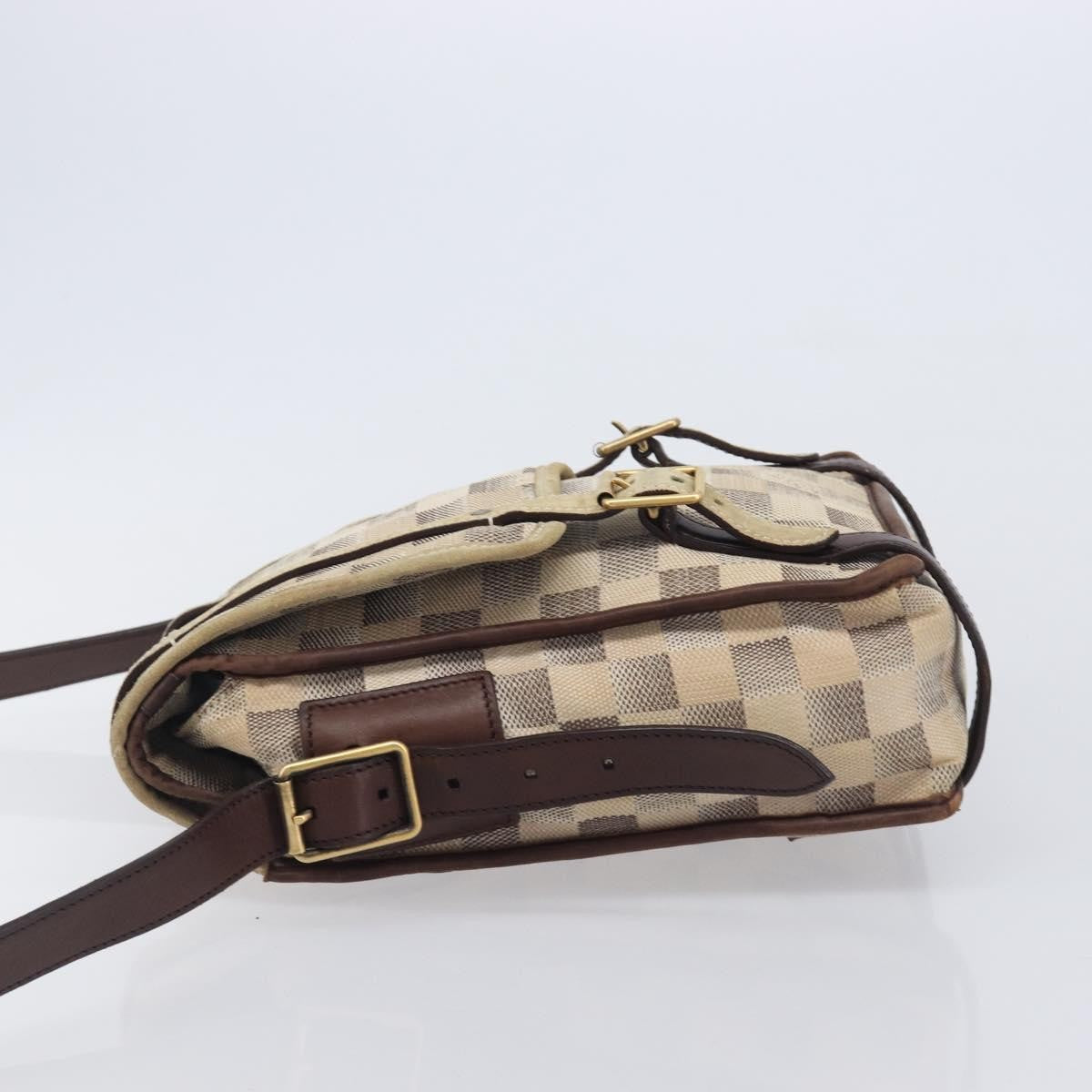 Louis Vuitton Trotteur Damier Lune White Canvas Handbag (Pre-Owned)
