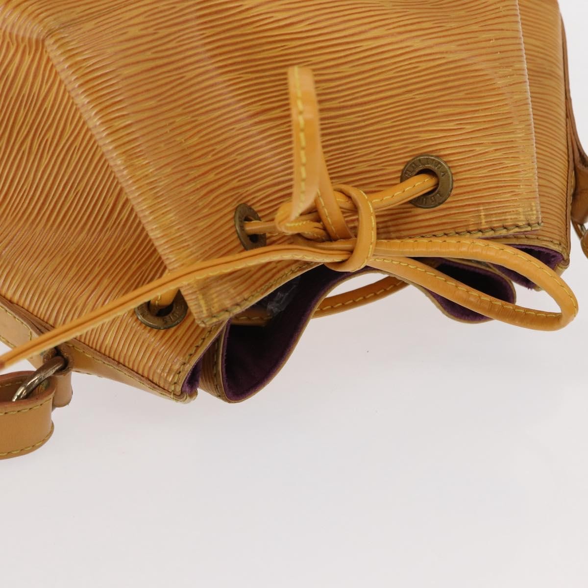 Louis Vuitton Petit Noe Epi Leather Yellow Leather Shoulder Bag Bag (Pre-Owned)