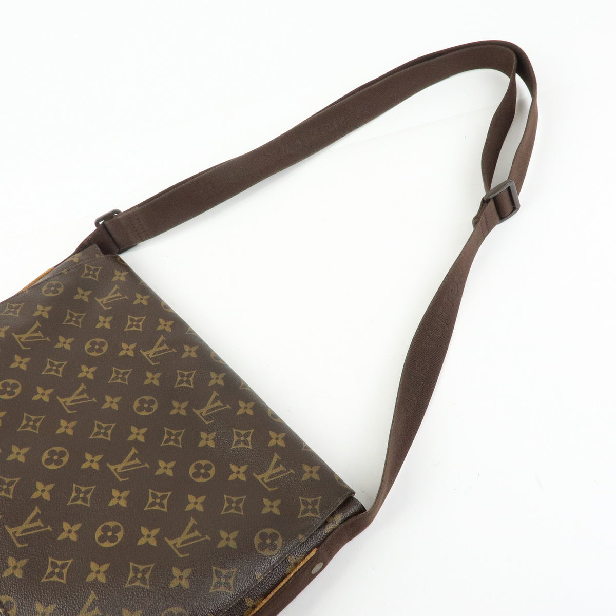 Louis Vuitton Beaubourg Messenger Monogram Canvas Brown Canvas Handbag (Pre-Owned)