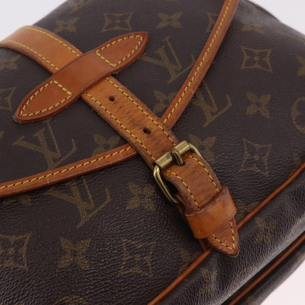 Louis Vuitton Saumur Monogram Canvas Brown Canvas Shoulder Bag Bag (Pre-Owned)
