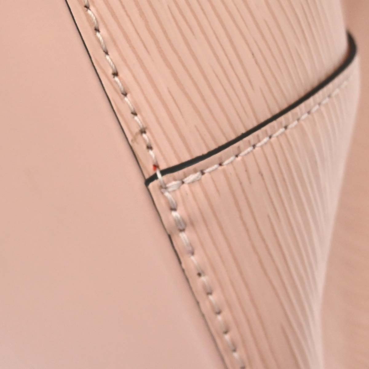 Louis Vuitton Neonoe Epi Leather Pink Leather Handbag (Pre-Owned)