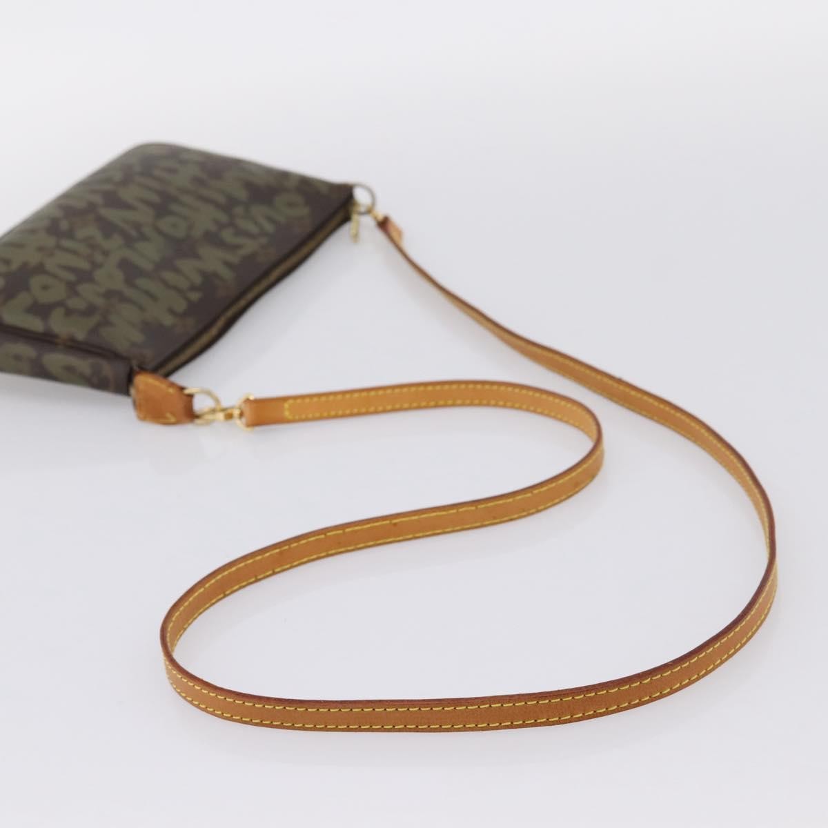 Louis Vuitton Pochette Accessoires Limited Edition Monogram Graffiti Khaki Canvas Clutche & Pouche Bag (Pre-Owned)