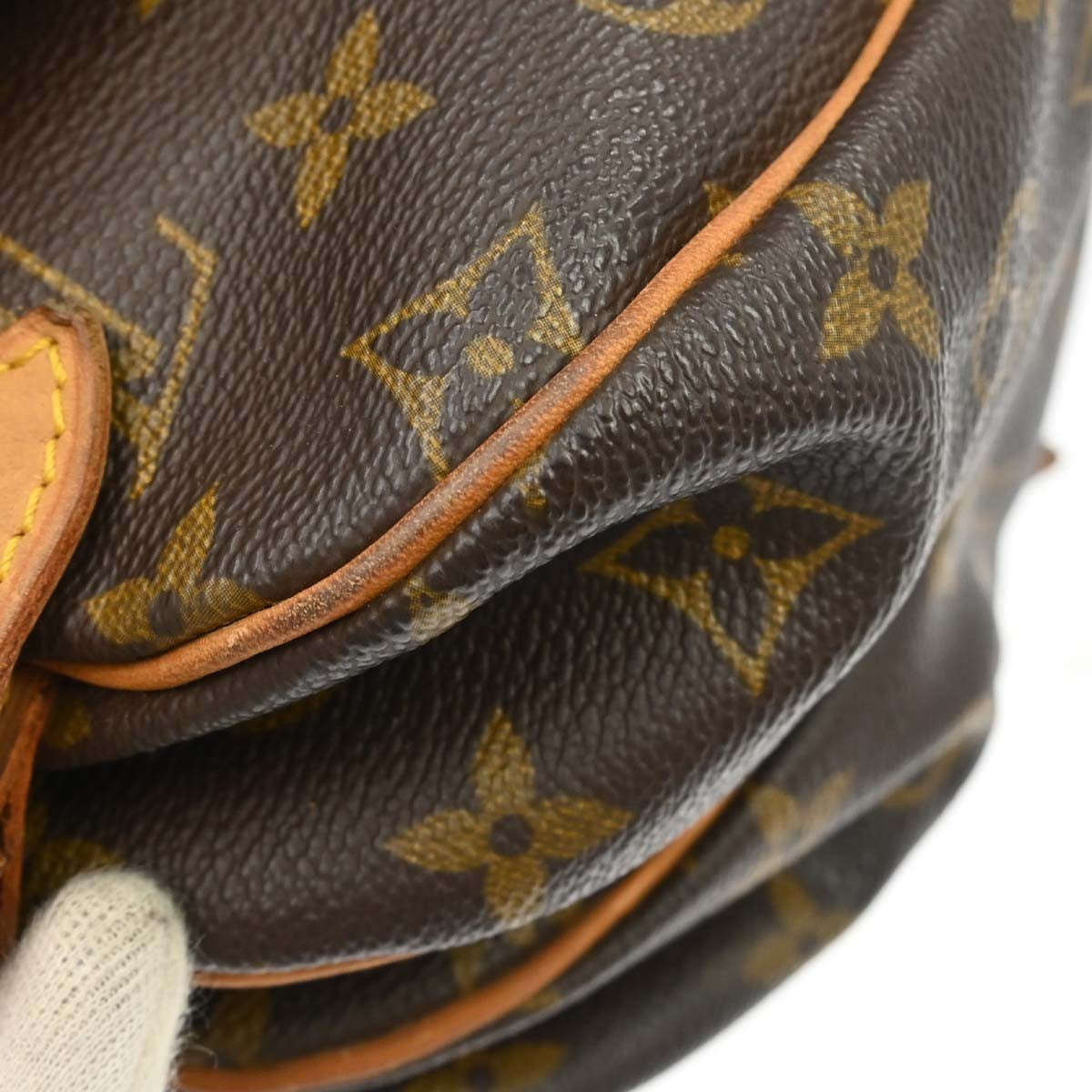 Louis Vuitton Saumur Monogram Canvas Brown Canvas Handbag (Pre-Owned)