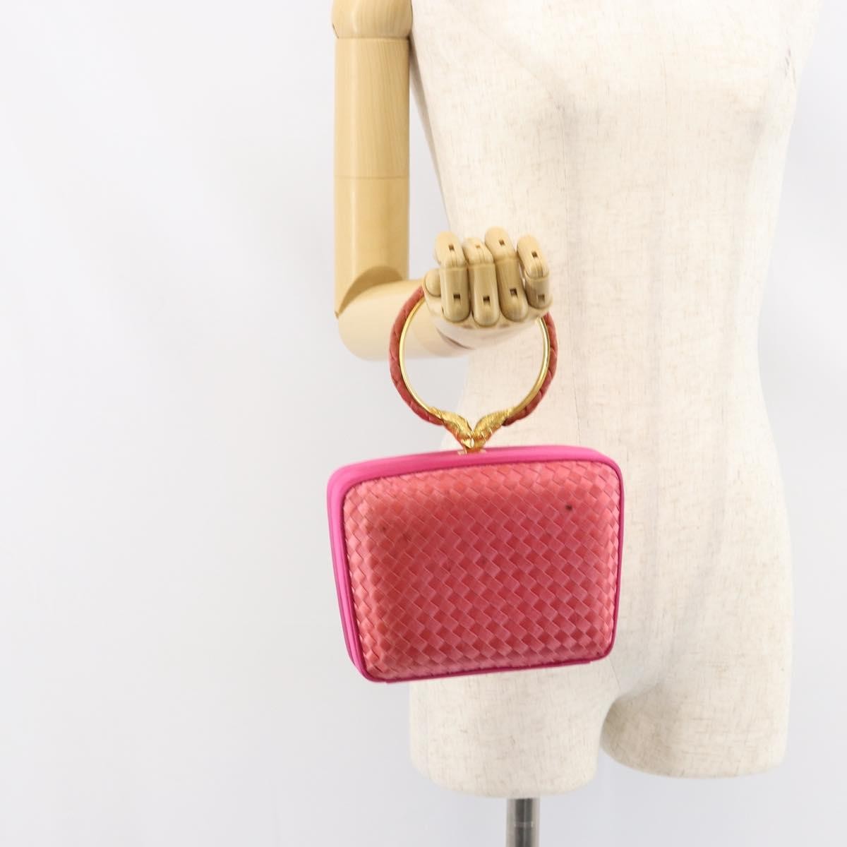 Bottega Veneta Intrecciato Clutch Satin Pink Satin Clutche & Pouche Bag (Pre-Owned)