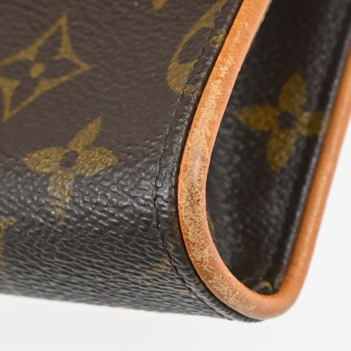 Louis Vuitton Florentine Waist Monogram Canvas Brown Canvas Handbag (Pre-Owned)