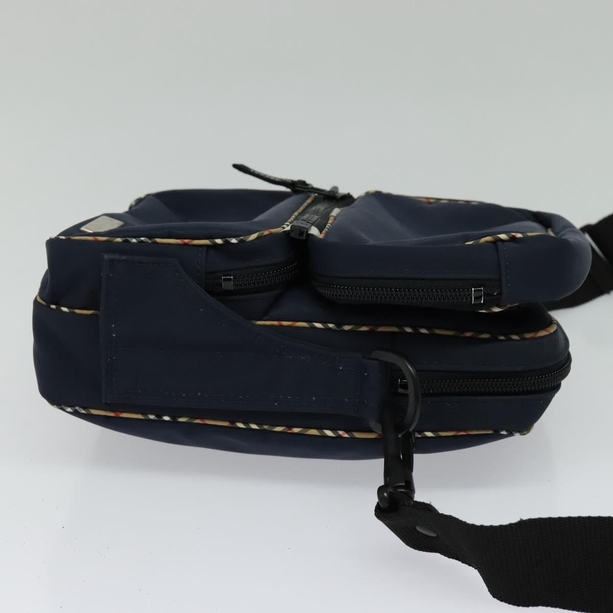 Burberry Vintage Nylon Navy Nylon Shoulder Bag Bag (Pre-Owned)