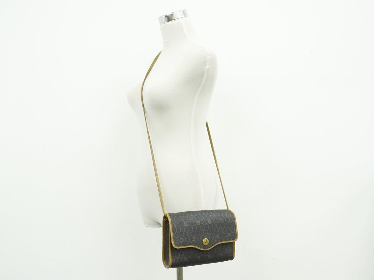 Christian Dior Vintage Honeycomb Canvas Black Canvas Shoulder Bag Bag (Pre-Owned)