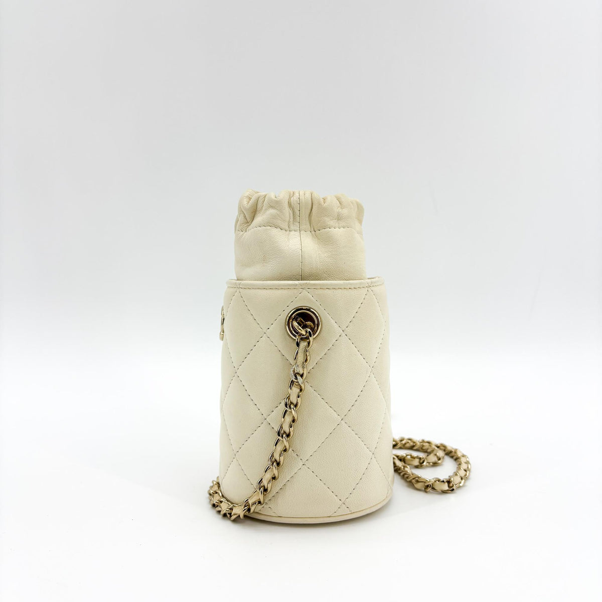 Chanel Drawstring Bucket With Chain Quilted Lambskin Gold Leather Shoulder Bag Bag (Pre-Owned)
