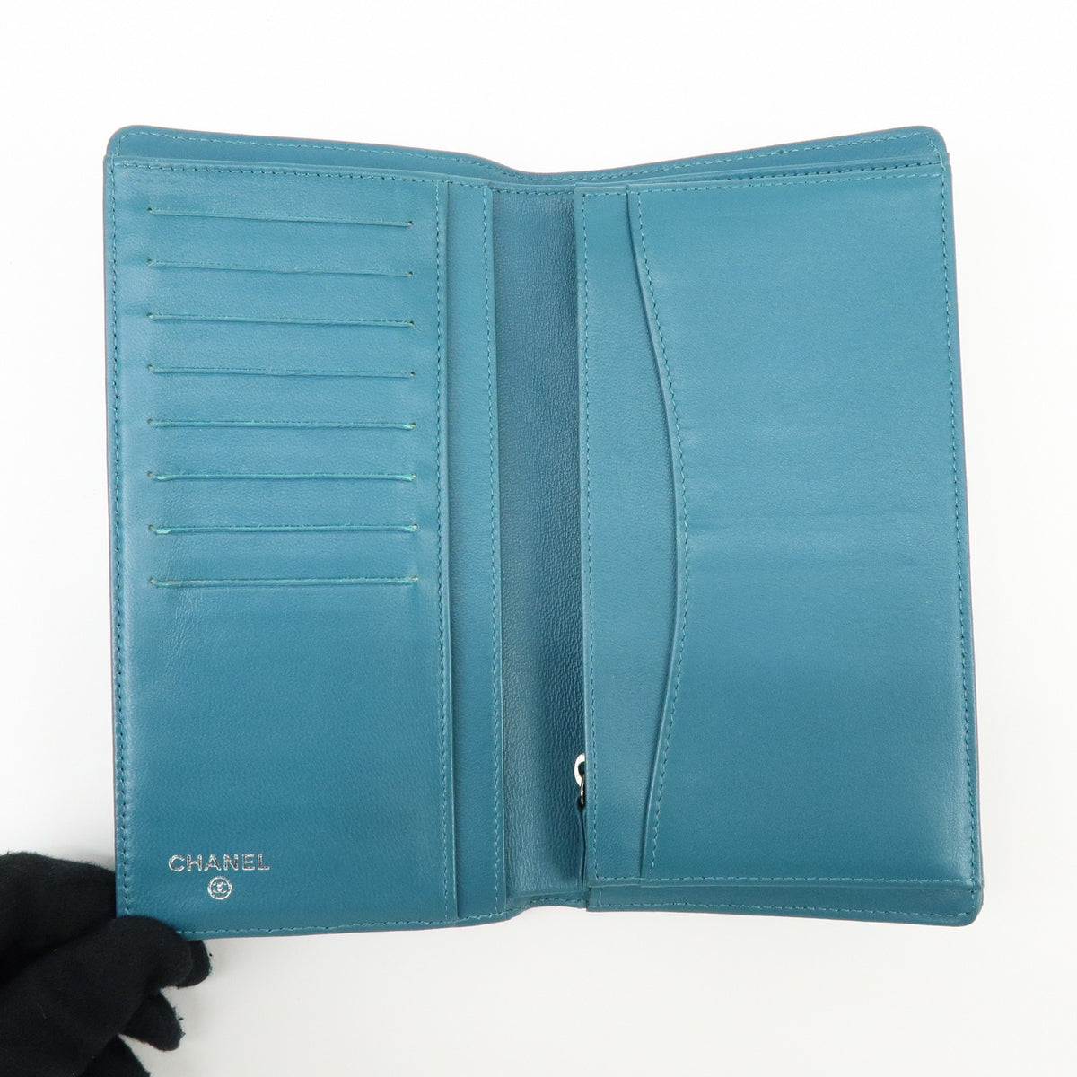 Chanel Bi-Fold Quilted Patent Blue Leather Wallets Accessory (Pre-Owned)