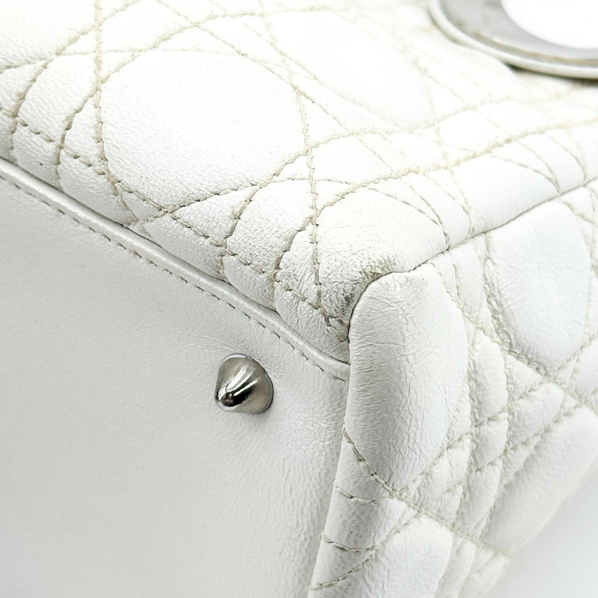Christian Dior Lady Dior Grained Calfskin White Leather Handbag (Pre-Owned)