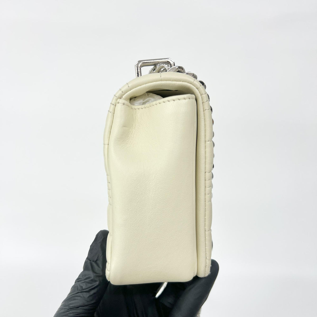 Burberry Lola Wallet On Chain Quilted Leather Ecru Leather Crossbody Bag Bag (Pre-Owned)