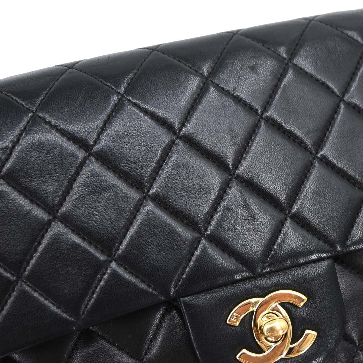 Chanel Timeless - Classic Double Flap Leather Black Leather Shoulder Bag Bag (Pre-Owned)