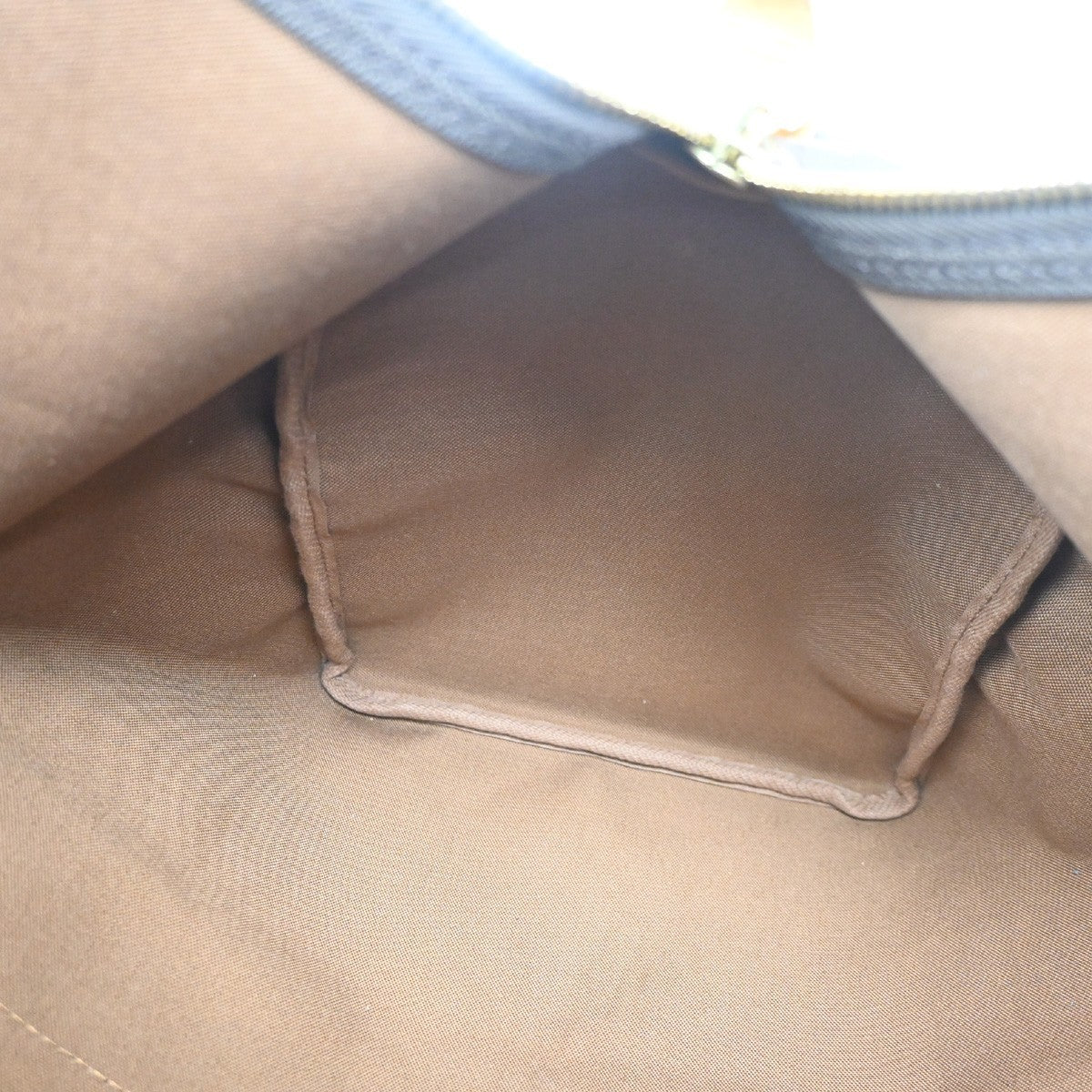 Louis Vuitton Keepall Monogram Brown Canvas Travel Bag Bag (Pre-Owned)