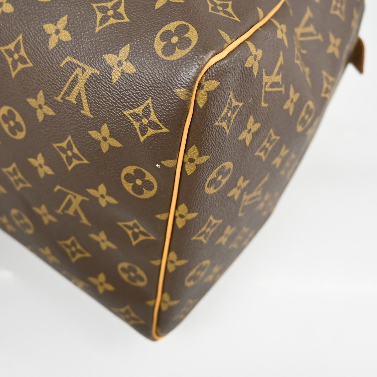 Louis Vuitton Keepall Monogram Canvas Brown Canvas Travel Bag Bag (Pre-Owned)