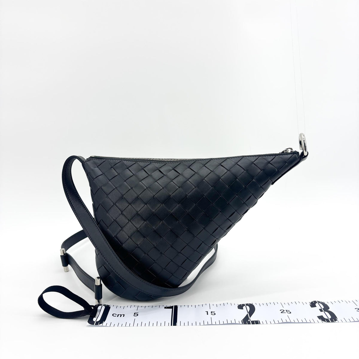 Bottega Veneta Virgule Intrecciato Nappa Black Leather Shoulder Bag Bag (Pre-Owned)