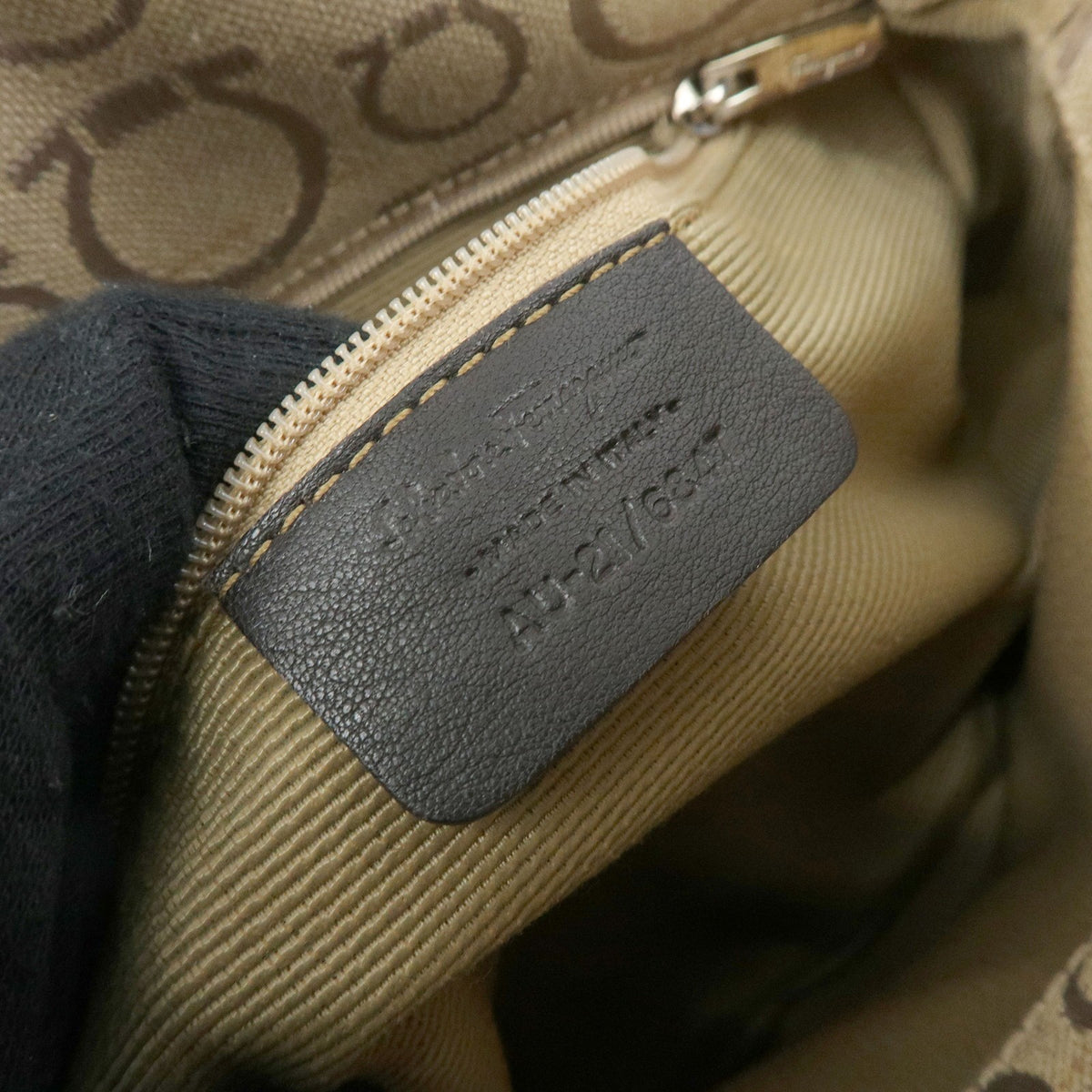 Salvatore Ferragamo Gancini Handle Leather Beige Canvas Tote Bag Bag (Pre-Owned)