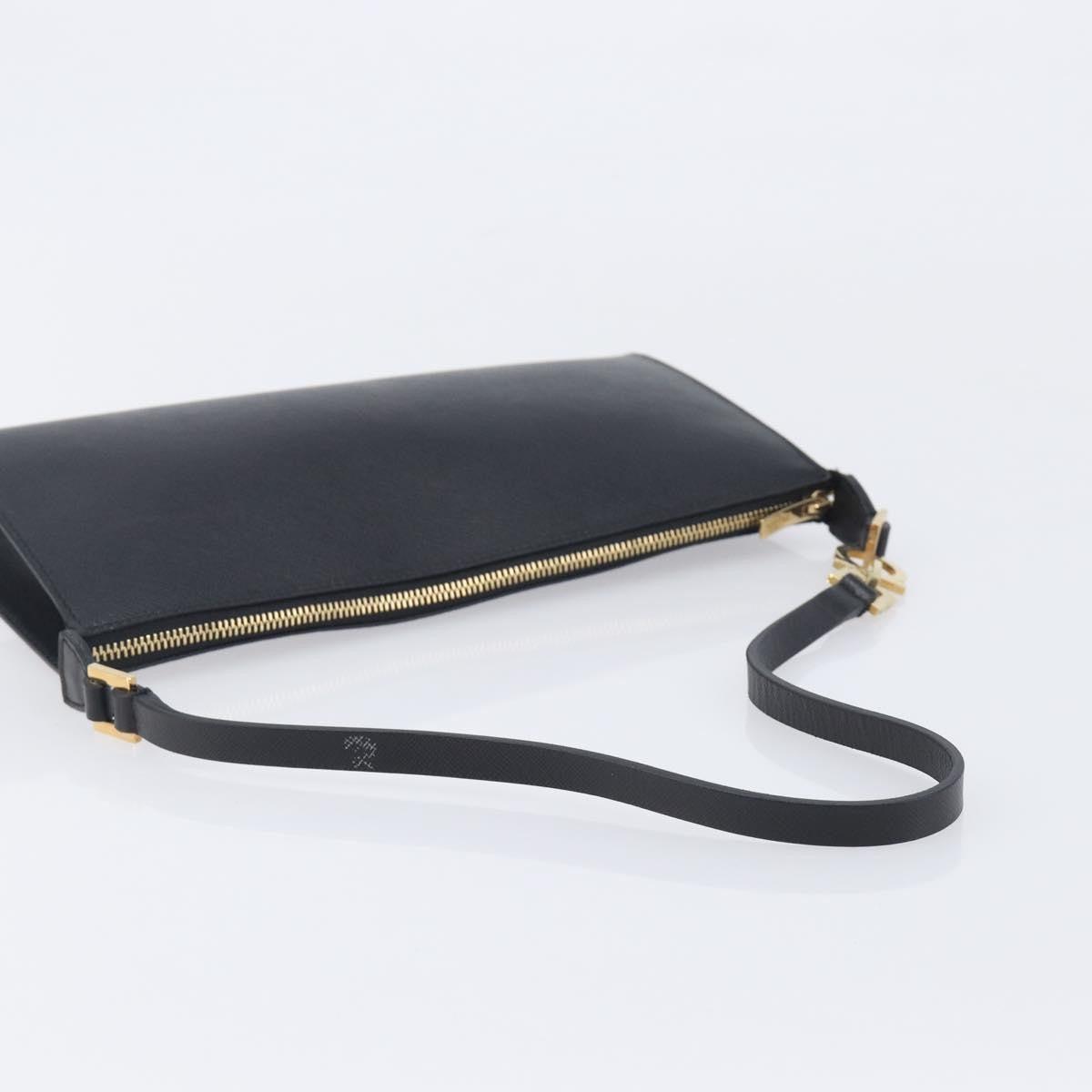 Salvatore Ferragamo Vintage Gancini Pochette Leather Black Leather Clutche & Pouche Bag (Pre-Owned)