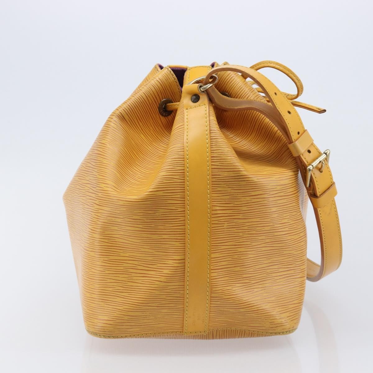Louis Vuitton Petit Noe Epi Leather Yellow Leather Shoulder Bag Bag (Pre-Owned)